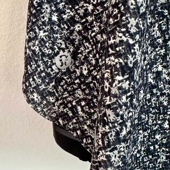 Lululemon Athletica Skort Size 8 - Picture 4 of 6